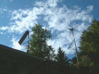 Wind Turbine with solar Panels
